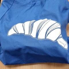 حقائب حمل وحقائب اليد، كما تم الإبلاغ عنه بواسطة Connexxion Amstelland-Meerlanden Schiphol Noord عبر iLost