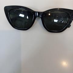 Sunglasses, as reported by Arriva Limburg Zuid using iLost