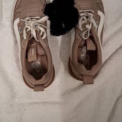 Sneaker, zoals gemeld door Grand Hotel Amrâth Amsterdam met iLost