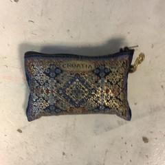 Portefeuille, a été signalé par Artis utilisant iLost