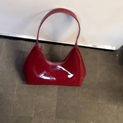 Taška Rood, ako bolo nahlásené EBS Tramplein pomocou iLost