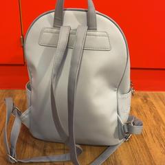 Motxila, gisa salatu by Arriva Limburg Noord iLost erabiliz