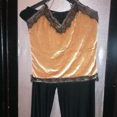 Bluse + pants, gemeldet von The Dominican über iLost