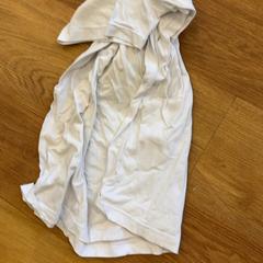 Tshirt, rapporterat av Lago Lago med iLost