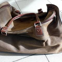 Bolsa - Draagtas, ha sido reportado por Regio Oost-Vlaanderen con iLost