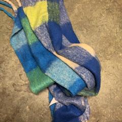 Šátek, jak nahlášeno KABUL à GoGo / Teatro pomocí iLost