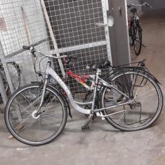 الدراجة Thompson Grijs/Zwart، كما تم الإبلاغ عنه بواسطة Fietsdepot Hasselt عبر iLost