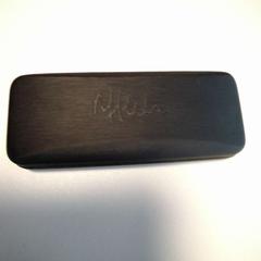 Glasögonfodral, rapporterat av Twisto med iLost