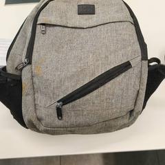 Ryggsekk grijs, som rapportert av Stad Hasselt ved bruk av iLost