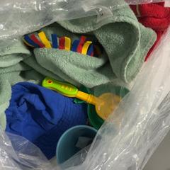 منشفة towels، كما تم الإبلاغ عنه بواسطة Silver Sands Beach عبر iLost