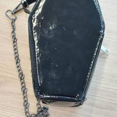 Kabelka, ako bolo nahlásené Arriva West-Brabant pomocou iLost