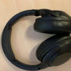 سماعات الرأس، كما تم الإبلاغ عنه بواسطة HvA Nicolaes Tulphuis & Tania Leonhuis عبر iLost