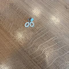 İLost kullanarak ibis Styles Rotterdam Ahoy tarafından bildirildiği gibi Earings