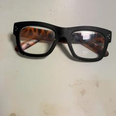 İLost kullanarak Artis tarafından bildirildiği gibi Gözlük