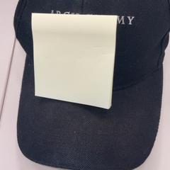 Casquette, a été signalé par Movie Park Germany utilisant iLost