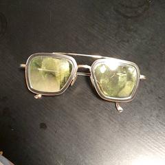 Szemüveg, amint azt Van der Valk Hotel Tiel az iLost segítségével jelentette.