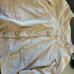 Vest beige, zoals gemeld door Gebo Tours met iLost