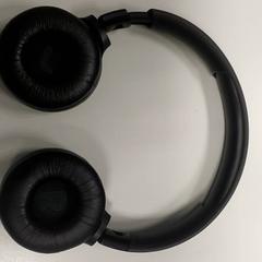 Auriculares, segundo informou Regio West-Vlaanderen usando iLost