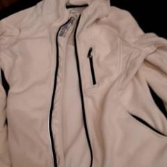 Vest, zoals gemeld door Rotterdam The Hague Airport met iLost