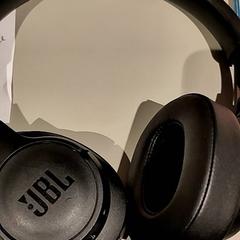 Écouteurs, a été signalé par Bibliotheek Neude (Utrecht) utilisant iLost