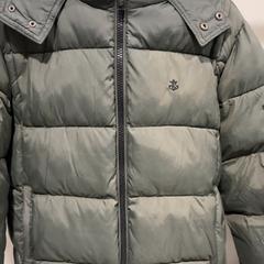 Jas Groen, zoals gemeld door Fenix met iLost