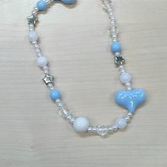 سلسلة المفاتيح Blauw en zilver، كما تم الإبلاغ عنه بواسطة IKEA Hasselt عبر iLost