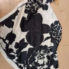 Collaret, segons ha informat IKEA Reims Thillois mitjançant iLost