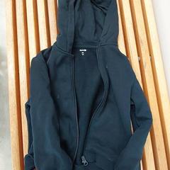 Gilet enfant Gilet enfant marine, a été signalé par IKEA Mulhouse utilisant iLost