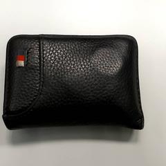 Card holder - Aydid Ali, as reported by Centraal magazijn using iLost