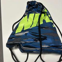 Torba sportowa, zgłoszono przez Regio Oost-Vlaanderen przy użyciu iLost