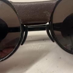 Okulary, zgłoszono przez GVB przy użyciu iLost