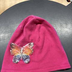 Čepice, jak nahlášeno IKEA Brno pomocí iLost