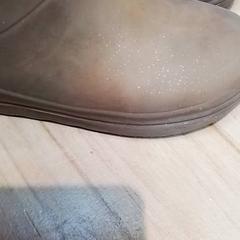 Rubber boots, as reported by Beekse Bergen Resorts en Hotel using iLost