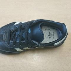 Kleidung - Schoen, gemeldet von Regio Limburg - Leuven über iLost