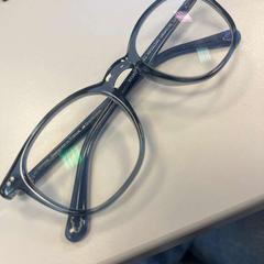 Gafas, ha sido reportado por hoop Kirche - Campus Bremen con iLost