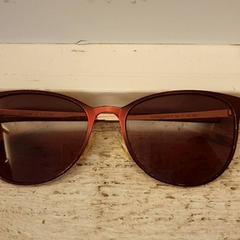 Sunglasses, as reported by DierenPark Amersfoort using iLost