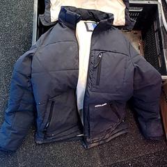 Giacca Zwarte jack & jones jas, come riportato da Schaatsbaan Rotterdam utilizzando iLost