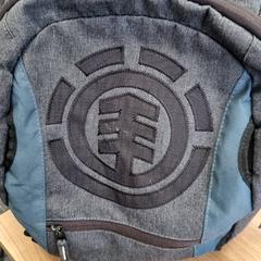 Rugtas, como reportado por Connexxion Amstelland-Meerlanden Schiphol Noord utilizando o iLost