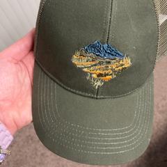 Casquette, as reported by Burgers' Zoo using iLost