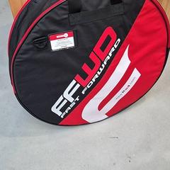 Sack Rood/zwart Rolstoel Wielen, gemeldet von Gemeente Wageningen über iLost