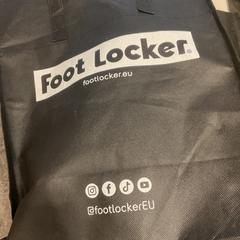 Bag en laptop, as reported by Gemeente Amsterdam - Bureau Gevonden Voorwerpen using iLost