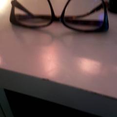 眼鏡 Bruin がiLostで Beeld & Geluid Hilversum によって報告されました