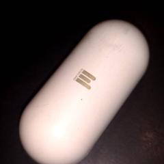 Pouzdro na airpods, jak nahlášeno TivoliVredenburg pomocí iLost