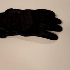 إكسسوارات الملابس، كما تم الإبلاغ عنه بواسطة Zuyderland MC Sittard-Geleen عبر iLost