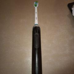 Tannbørste zwart wit, som rapportert av Inntel Hotels Den Haag Marina Beach ved bruk av iLost