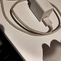 Adaptér, ako bolo nahlásené Bibliotheek Neude (Utrecht) pomocou iLost