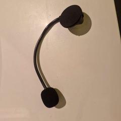 Micròfon BLACK, segons ha informat Room Mate Bruno mitjançant iLost