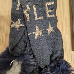 Xaile & Camisola donkerblauw, como reportado por IKEA Hengelo utilizando o iLost