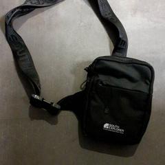 ショルダーバッグ がiLostで Transdev Hoeksche Waard Goeree Overflakkee によって報告されました