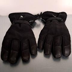 Kesztyű Svart, amint azt Keolis Lund az iLost segítségével jelentette.